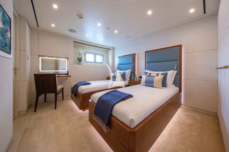 Convertible twin-to-king cabin - on lower deck
