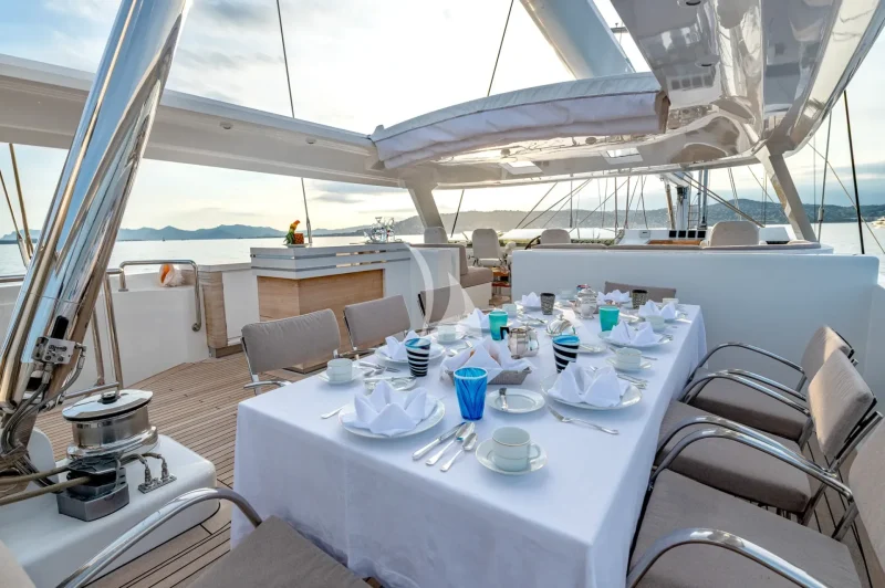 Flybridge dining area