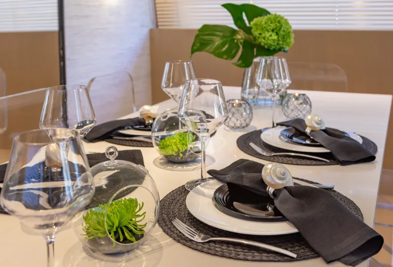 Table setting