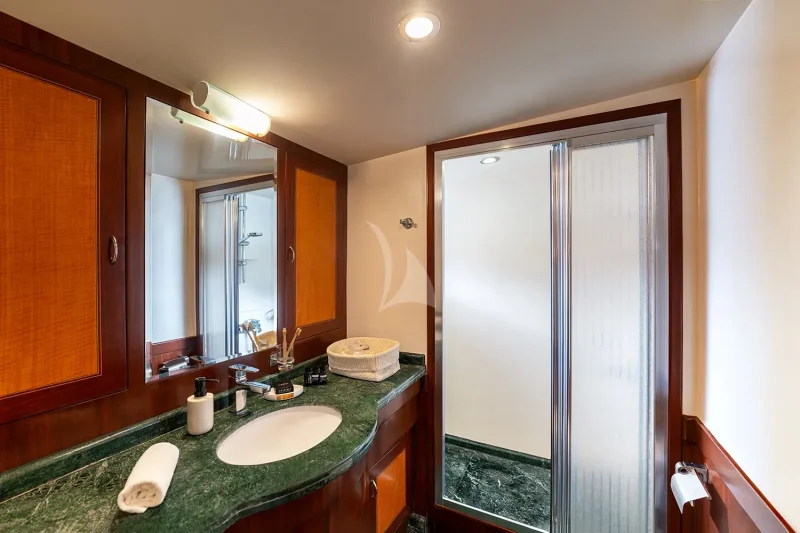 Master Cabin Bathroom