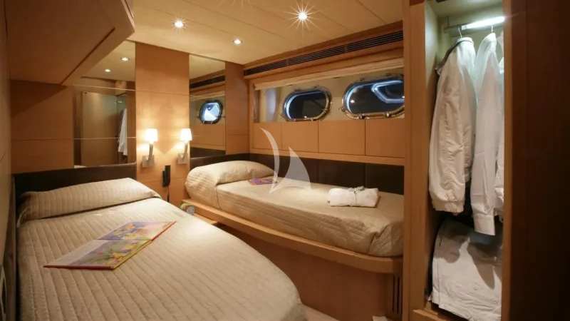 Twin  cabin- sistership