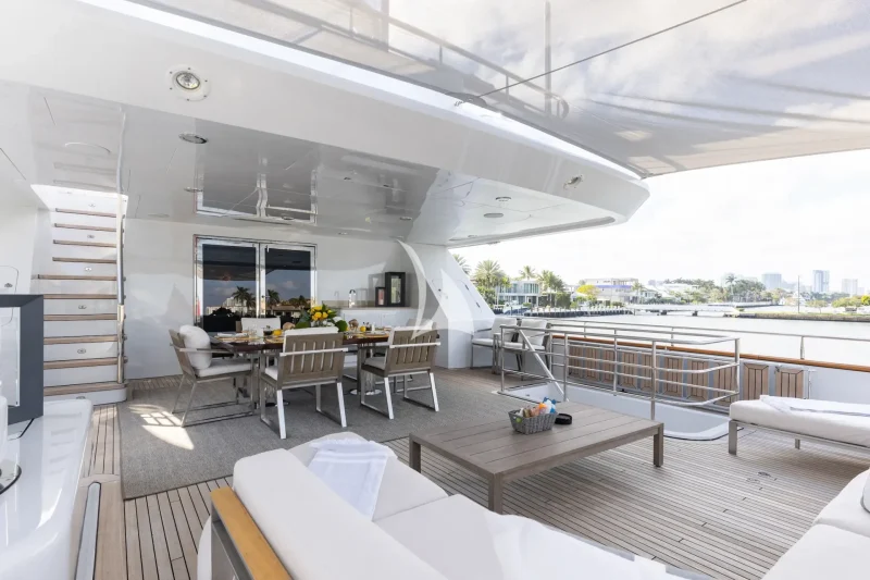 Skylounge Aft Deck 