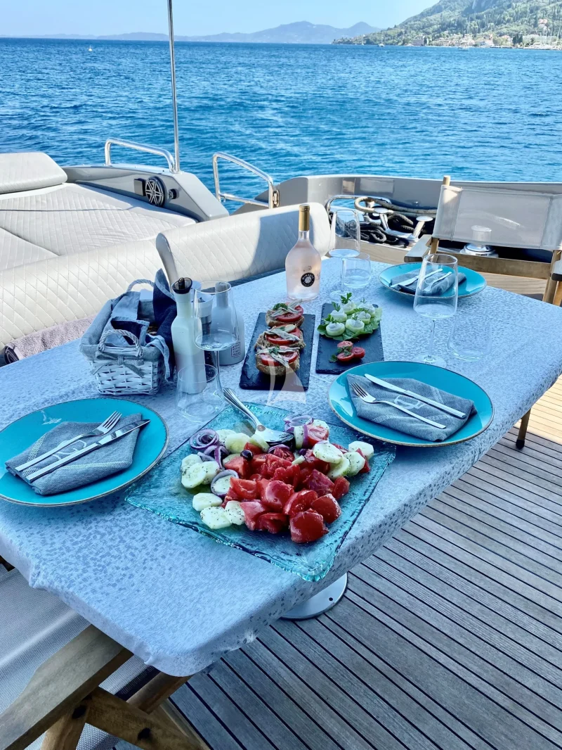 Dining details 