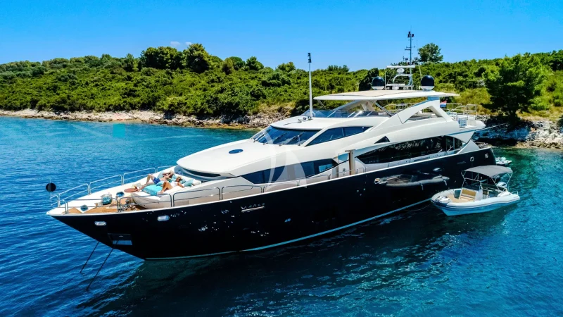 Arago Port side 