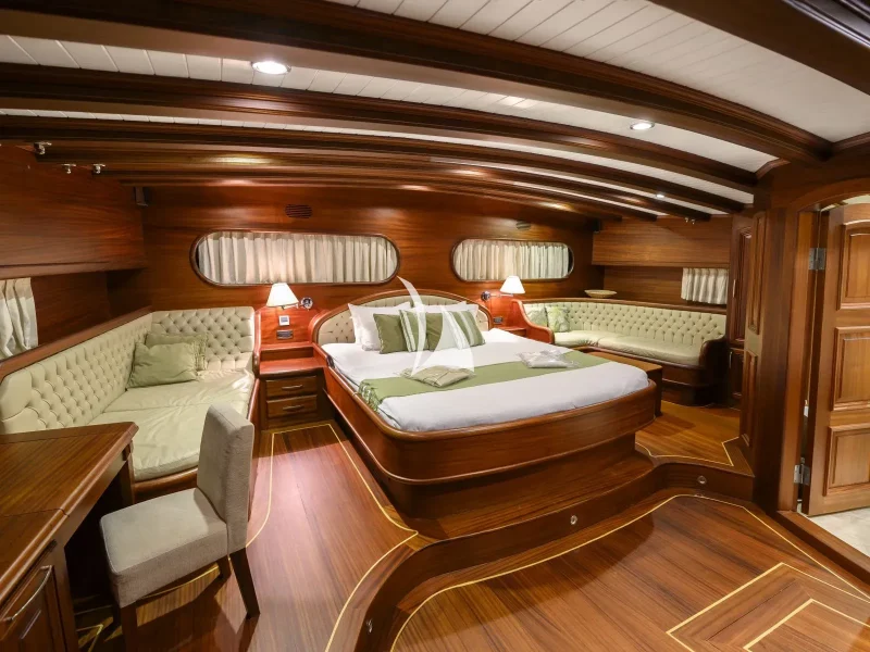 Master suite