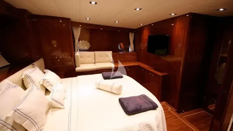 Guest suite