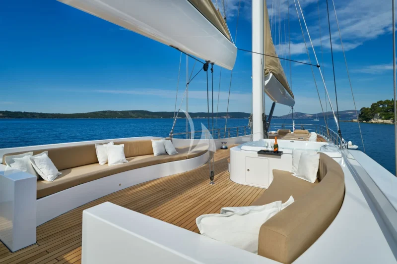 Sundeck Lounges
