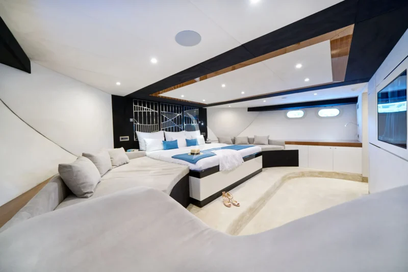 Master Aft